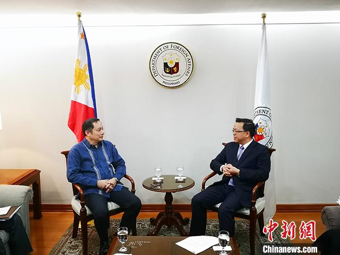 熊猫体育首页:我想和你唱3王源是哪一期 网友关注点却是王源的衬衫(图1) 熊猫体育首页