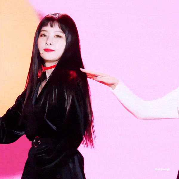 
theqoo热帖：很适合眉上刘海的姜涩琪|熊猫体育(图13)