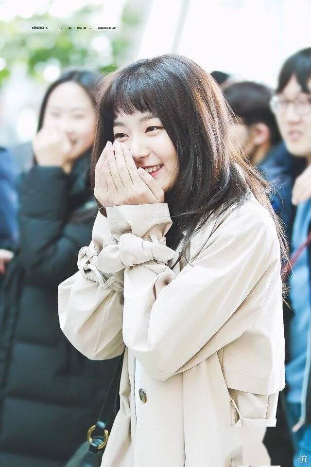 
theqoo热帖：很适合眉上刘海的姜涩琪|熊猫体育(图14)