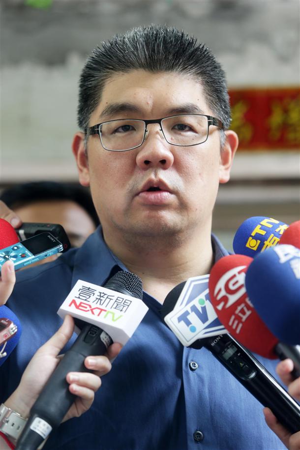 青春有你姚弛照骗是怎么回事 姚弛海报私照对比图【熊猫体育】(图3) 熊猫体育首页