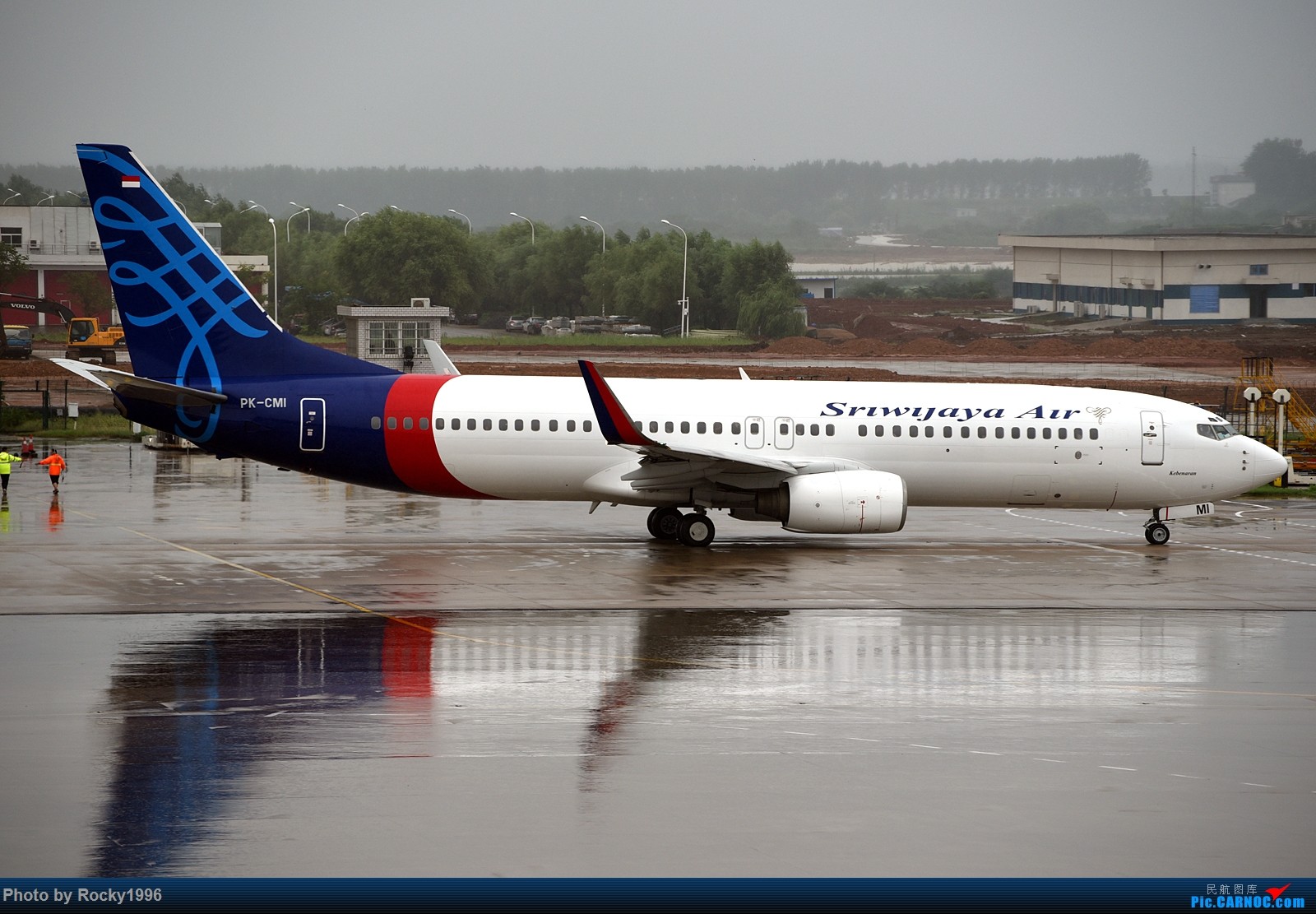 大冰小将雷佳音易烊千玺学滑冰,“魔鬼”步伐超搞笑!‘熊猫体育’(图2) 熊猫体育公司