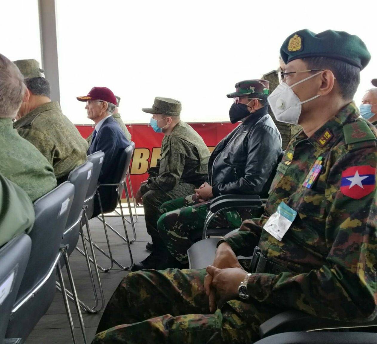 
缅甸军事代表团到场俄罗斯“高加索_熊猫体育公司(图2)