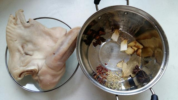 熊猫体育-人民币20年追上美元!中国又祭出一大“利器”(图1) 熊猫体育