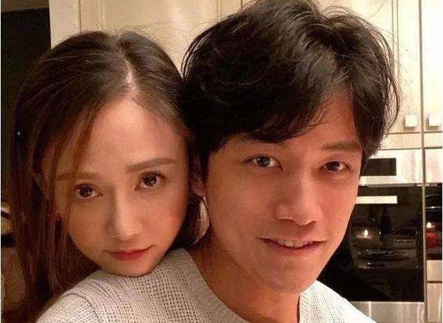 41岁陈乔恩与男友同框秀恩爱 发际线难掩老态 变化大到认不出!-熊猫体育公司(图10)
41岁陈乔恩与男友同框秀恩爱 发际线难掩老态 变化大到认不出!-熊猫体育公司(图10)