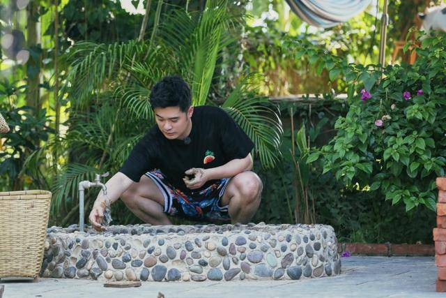 《憧憬的生活》完美收官 返场宋丹丹陈赫助阵 下一季能否回巅峰|熊猫体育公司(图7)
《憧憬的生活》完美收官 返场宋丹丹陈赫助阵 下一季能否回巅峰|熊猫体育公司(图7)